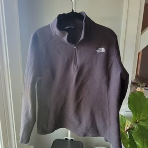 Black fleece north face pullover XL